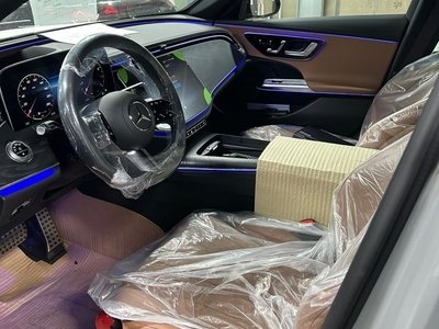 MERCEDES-BENZ E-CLASS - 3