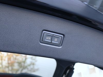 2025 AUDI SQ5 SPORTBACK thumbnail 224