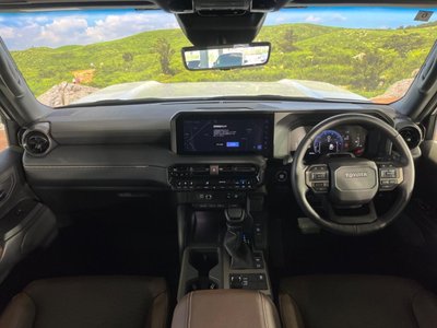 TOYOTA LAND CRUISER - 2