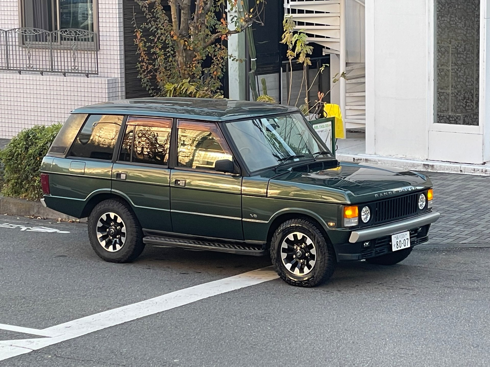 LAND ROVER RANGE ROVER - View 1