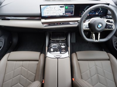 BMW 5 SERIES - 7