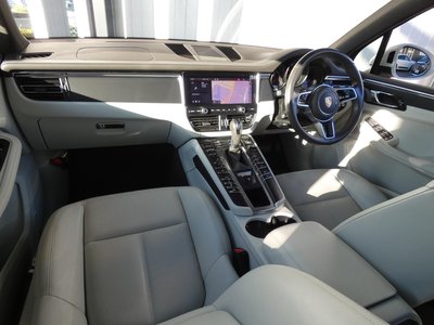 صورة مصغرة 19 لـ 2021 Porsche MACAN