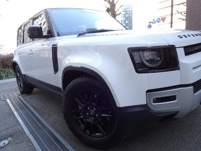 LAND ROVER DEFENDER - 9
