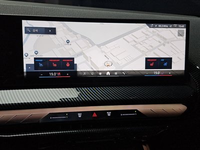 2025 BMW X3 缩略图 23