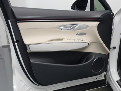 صورة مصغرة 14 لـ 2024 Genesis GV70