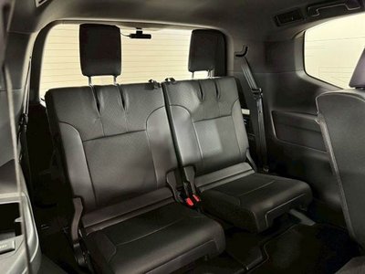 TOYOTA LAND CRUISER 300 - 7