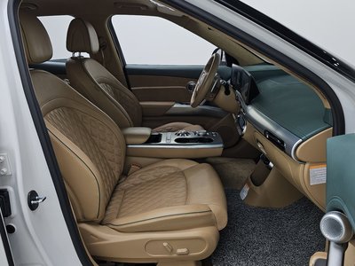 2022 Genesis GV60 — миниатюра 17
