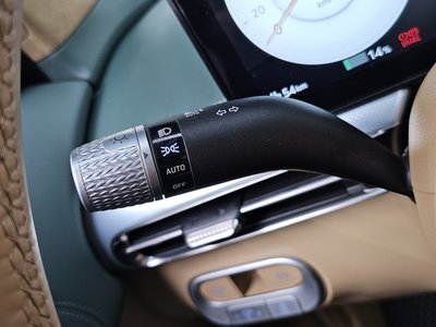 2022 Genesis GV60 — миниатюра 27