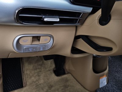 2022 Genesis GV60 — миниатюра 25