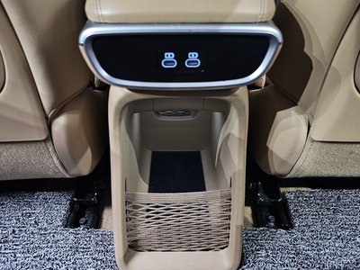 2022 Genesis GV60 — миниатюра 32