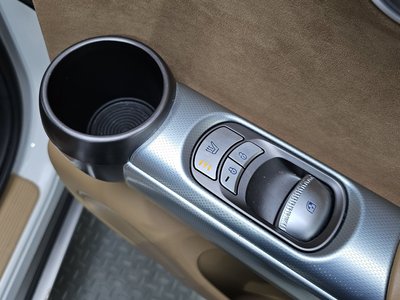 2022 Genesis GV60 — миниатюра 33