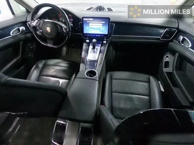 PORSCHE PANAMERA - 3