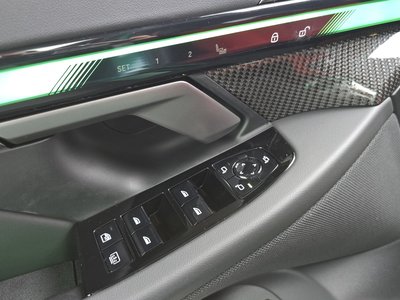 صورة مصغرة 27 لـ 2026 BMW M5