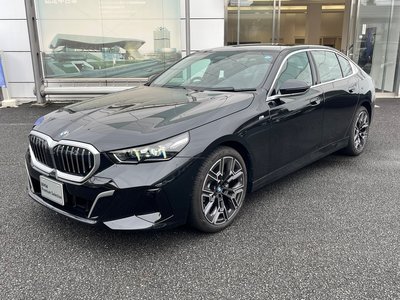 BMW 5 SERIES - 1