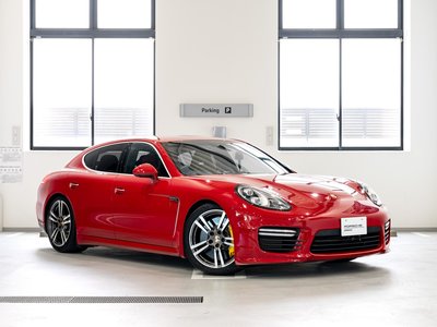 2014 Porsche PANAMERA photo 7