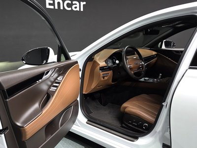 GENESIS G80 (RG3) - 10