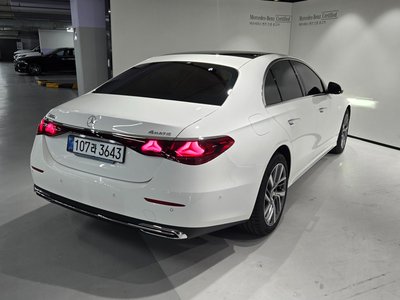 MERCEDES-BENZ E-CLASS - 3