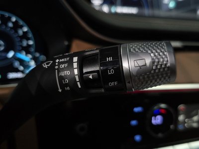 2023 Genesis GV70 — миниатюра 34