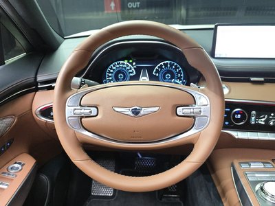 2023 Genesis GV70 — миниатюра 19