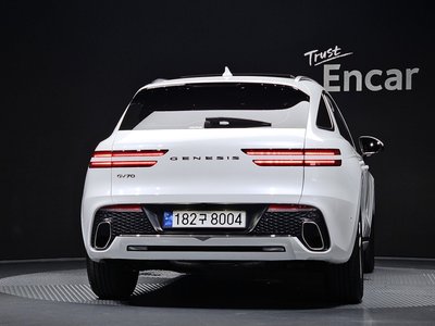 صورة 3 لـ 2023 Genesis GV70