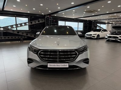 MERCEDES-BENZ E-CLASS - 7