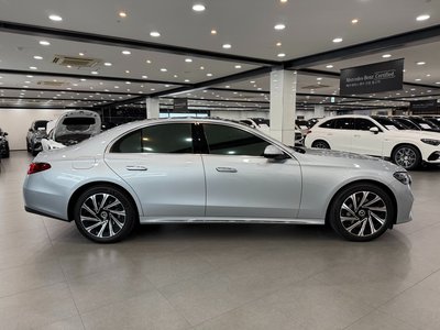 MERCEDES-BENZ E-CLASS - 9
