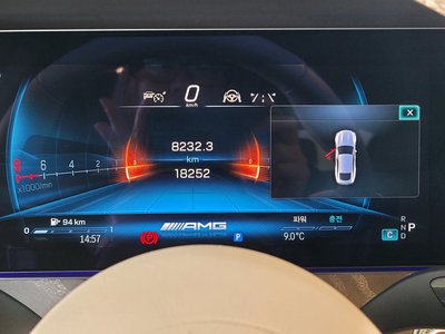 MERCEDES-BENZ GT AMG - 8