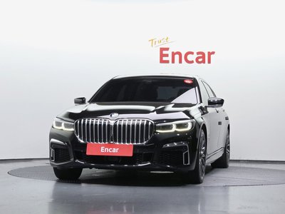 BMW 7 SERIES - 2