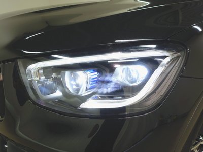 2021 Mercedes-BENZ GLC AMG 照片 3