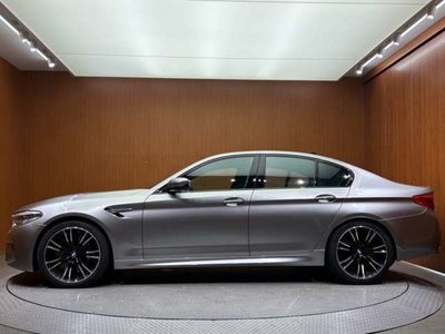 2018 BMW M5 — миниатюра 62