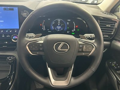 2023 Lexus NX — миниатюра 32