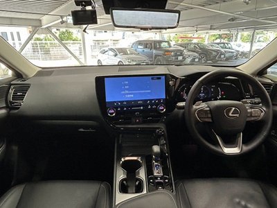 2023 Lexus NX — миниатюра 30