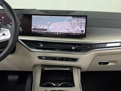 2025 BMW X7 缩略图 20