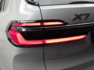 2025 BMW X7 照片 10