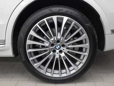 2025 BMW X7 照片 8