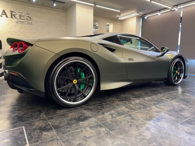 FERRARI F8 TRIBUTO - 4