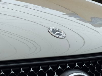 2025 Mercedes-BENZ GLC photo 7