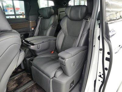 صورة 9 لـ 2025 TOYOTA ALPHARD