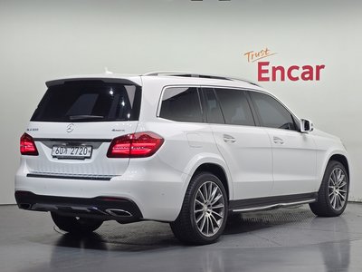 MERCEDES-BENZ GLS - 4