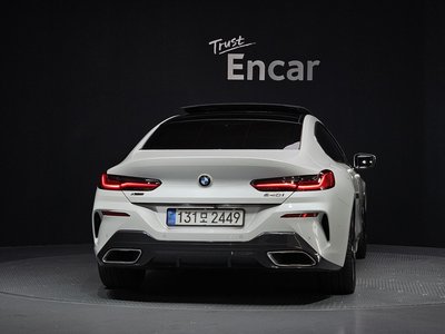BMW 8 SERIES - 4
