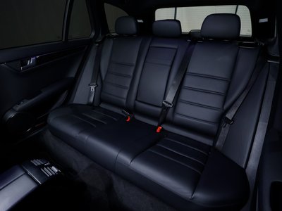 2011 Mercedes-BENZ C-CLASS AMG thumbnail 39