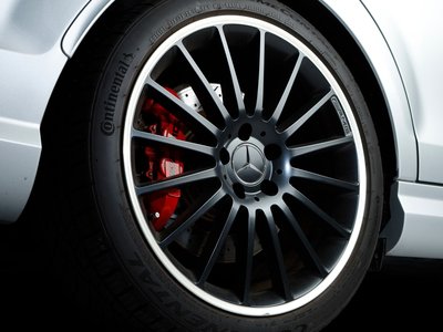 2011 Mercedes-BENZ C-CLASS AMG thumbnail 13
