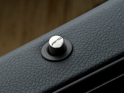 2011 Mercedes-BENZ C-CLASS AMG thumbnail 47