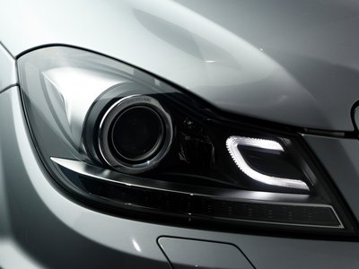 2011 Mercedes-BENZ C-CLASS AMG thumbnail 17