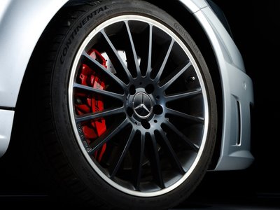 2011 Mercedes-BENZ C-CLASS AMG thumbnail 12