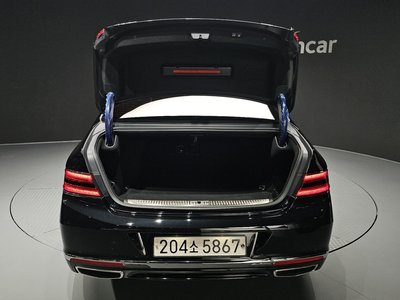 2020 Genesis G90 thumbnail 26