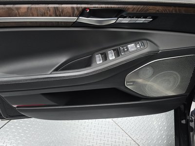 2020 Genesis G90 thumbnail 14