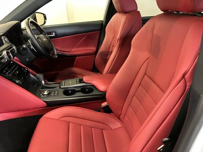 2021 Lexus IS 缩略图 17