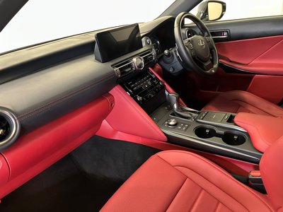 2021 Lexus IS 缩略图 16