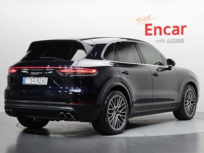 PORSCHE CAYENNE - 4